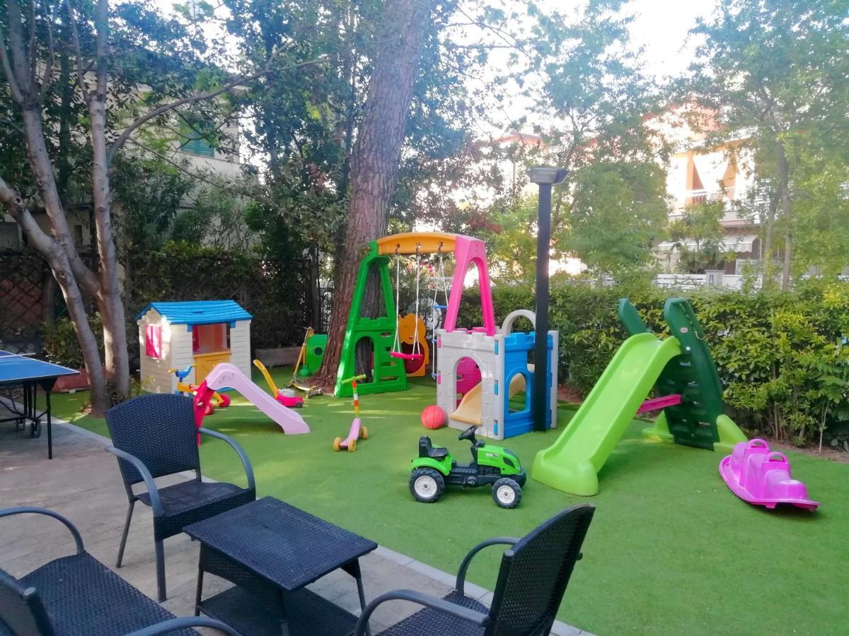 Hotel Rita Cervia Eksteriør billede
