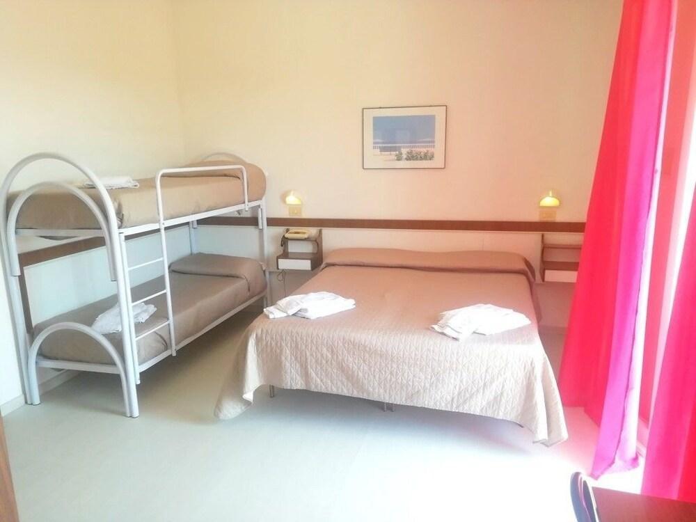 Hotel Rita Cervia Eksteriør billede