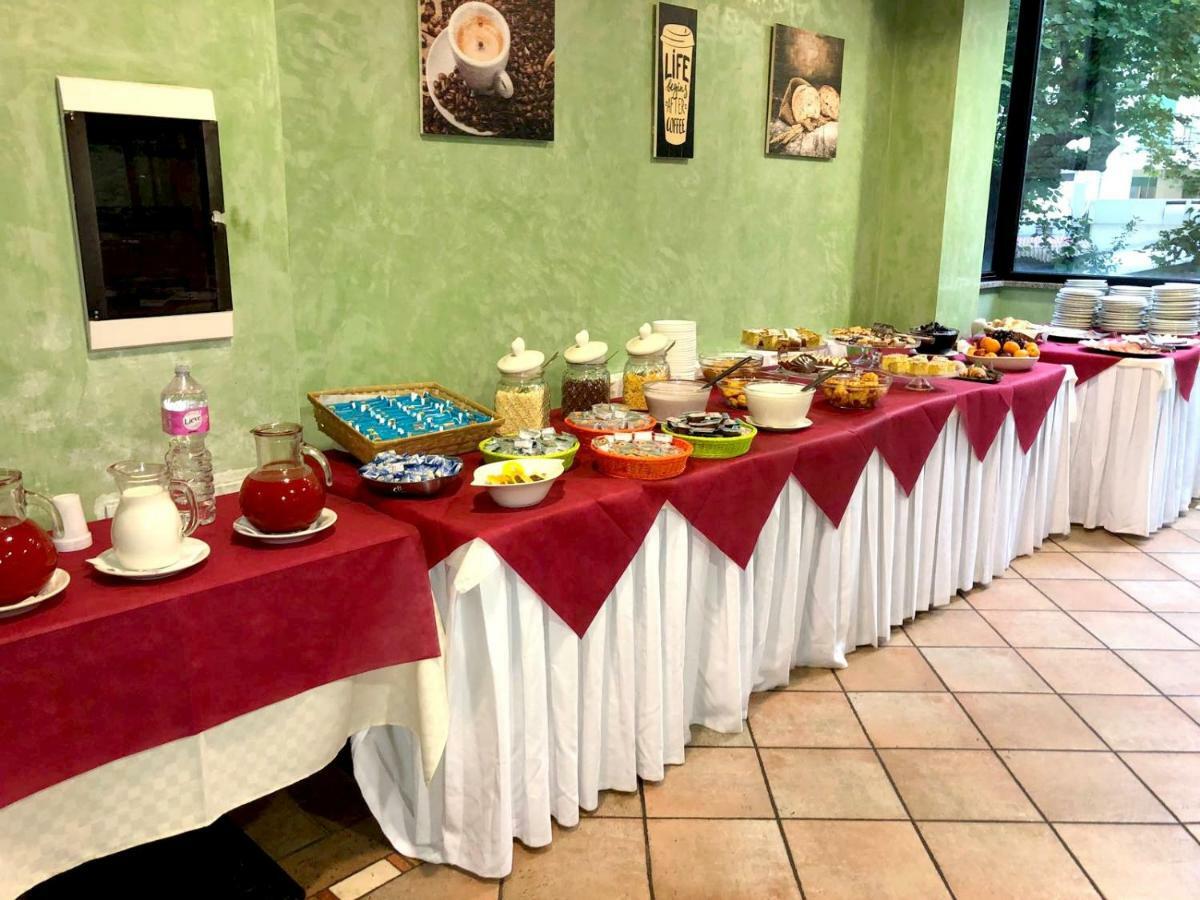 Hotel Rita Cervia Eksteriør billede